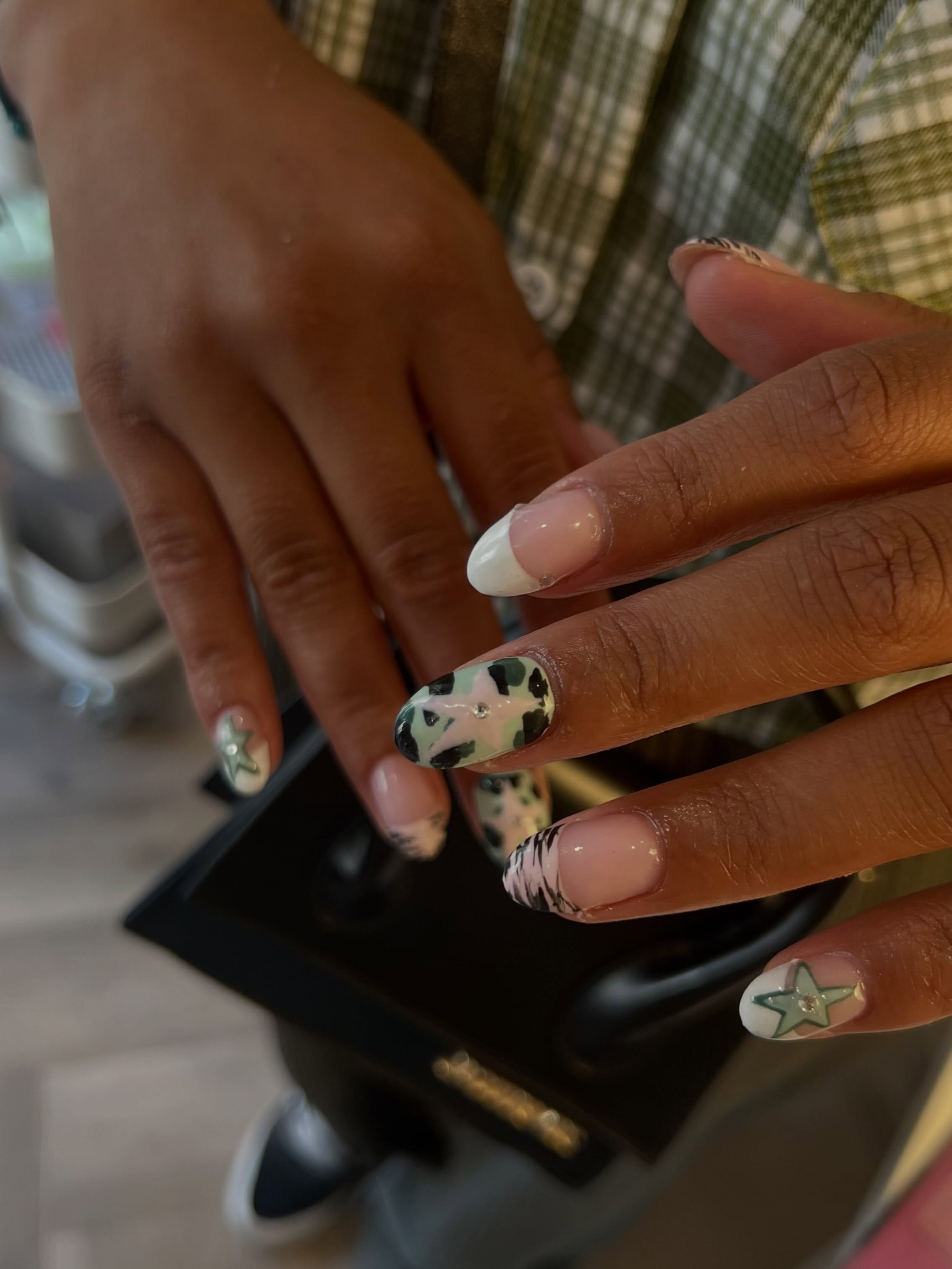 Set met camo, french en sterren